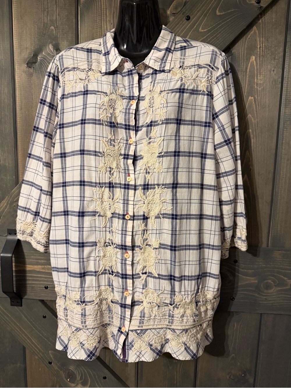 Johnny Was 3J Workshop White and Navy Blue Plaid Button-down tunic Shirt Large